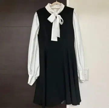 AnMILLE 점퍼 스커트 보타이 블라우스 블랙 여성용 양산