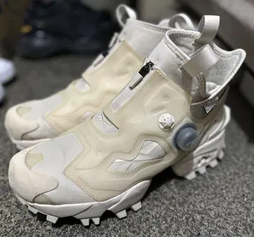 리복 Instapump Fury GORE-TEX 25.5cm