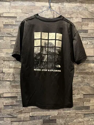 THE NORTH FACE 블랙 티셔츠