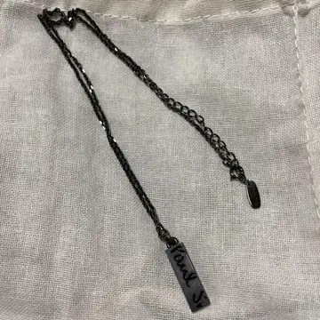 폴스미스 목걸이 블랙
