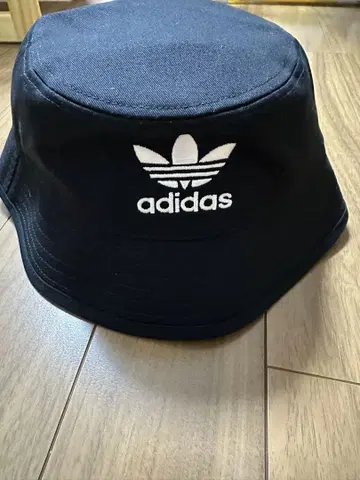 아디다스 오리지널 버킷 햇