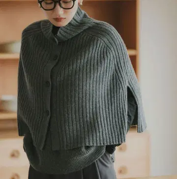 crewre 케이 플레이어드 V넥 베스트 롱 [새상품급]
