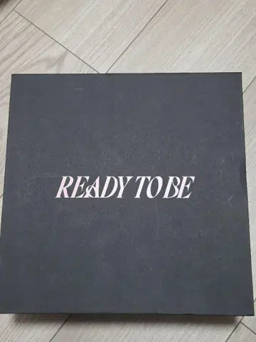 TWICE READY TO BE 업그레이드 굿즈