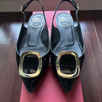 Roger Vivier 블랙 하이힐 38