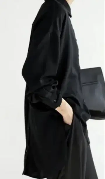 안티카 백 버튼 드레이프감 셔츠