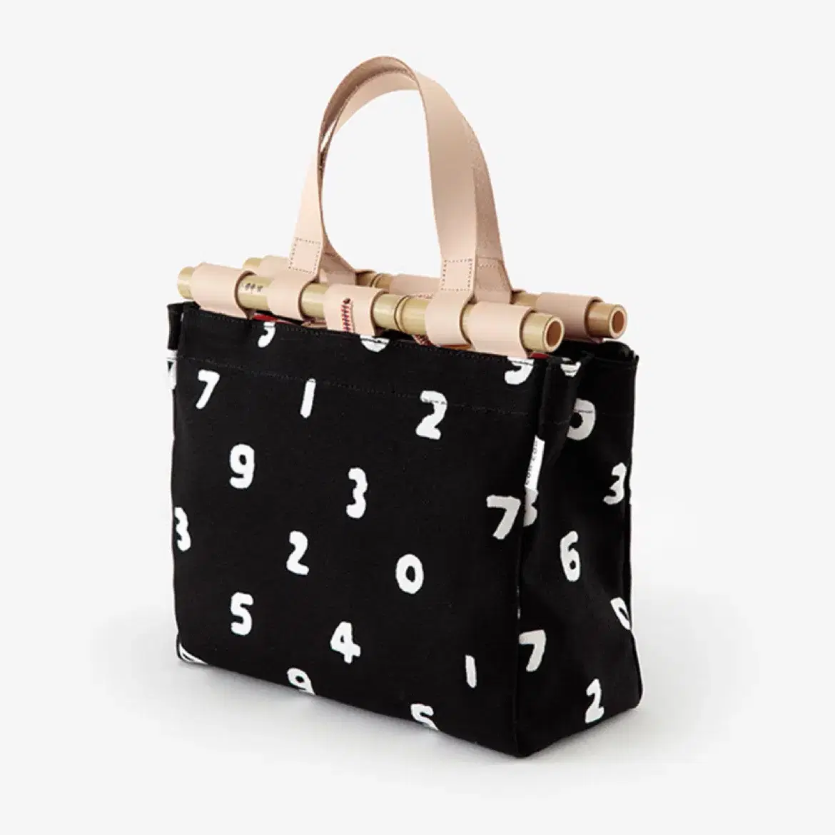 Peach Basket Market Polka Dot Bag (Black) on Bunjang Global