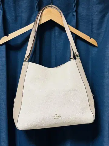 kate spade 화이트 가죽 핸드백