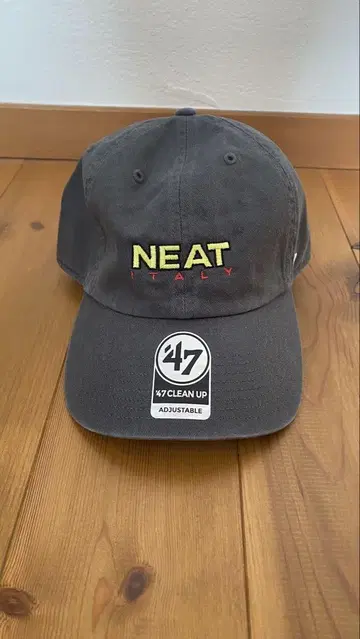 47 NEAT ITALY 차콜 캡 모자