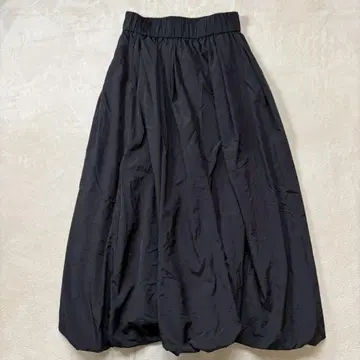 YECCA VECCA (예카베카) 벌룬 실루엣 스커트