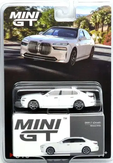 MINI GT BMW i7 x DRIVE60 (미네랄 화이트)