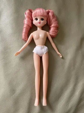 리카짱 인형 핑크 트윈 테일