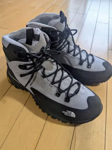 THE NORTH FACE 크레스트 하이크 미드 워터프루프 27.5cm