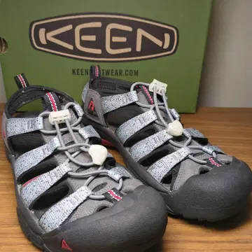 102-51 KEEN NewportH2 샌들 24.0cm