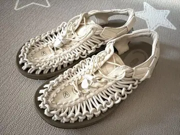 KEEN 유니크 25.0 화이트