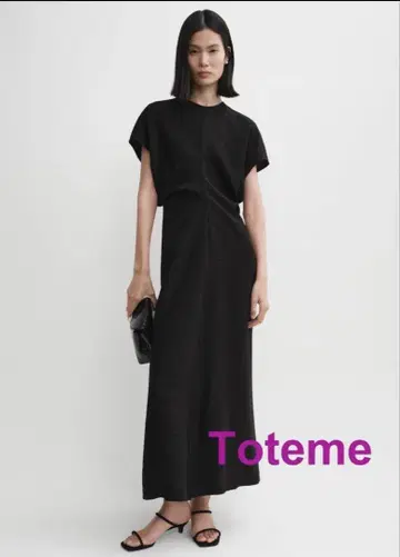 Toteme 블랙 롱 원피스 반팔