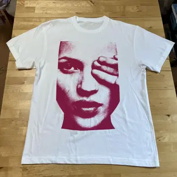 Kate Moss 케이트 모스 화이트 티셔츠