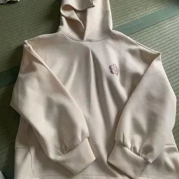 본딩 후드티 아이보리 MARYQUANT