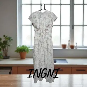'새상품급' INGNI 꽃무늬 프릴 소매 롱 원피스
