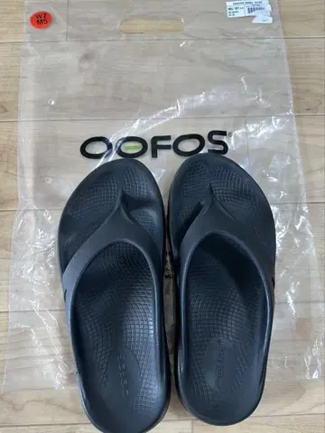 oofos 우포스 블랙 리커버리 샌들 24cm EU38