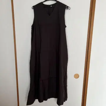 무인양품 프렌치 린넨 슬리브리스 원피스 블랙 X L