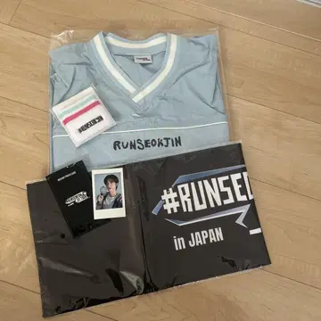 RUNSEOKJIN 티셔츠 세트 진 사이즈