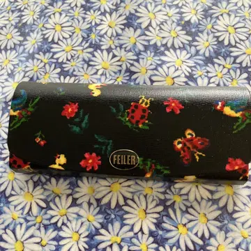 FEILER 꽃과 무당벌레 안경 케이스