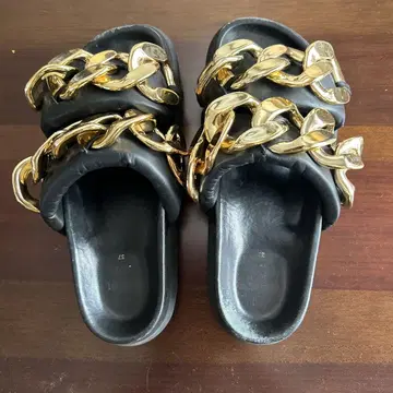 SACAI 블랙 가죽 샌들 골드 체인 37