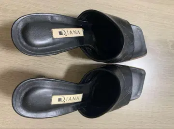 DIANA 샌들 뮬 블랙