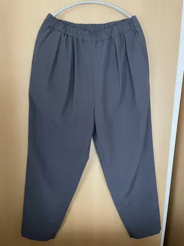MORRIS & SONS | 나일론 턱 팬츠 WOMEN