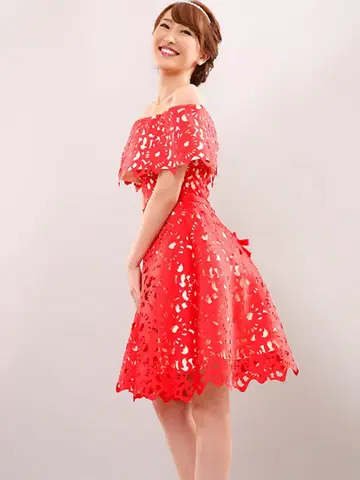 오프숄더 레드 드레스 169cm 73cm