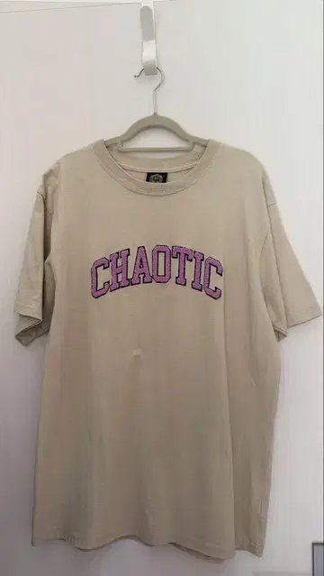 King Gnu_CHAOTIC 티셔츠_아이보리
