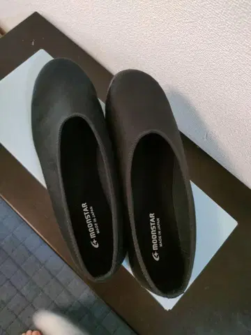 MOONSTAR 블랙 플랫 슈즈