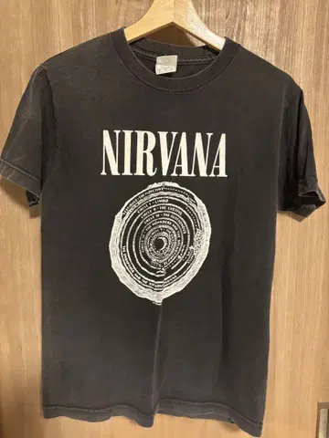 NIRVANA 티셔츠 S 사이즈