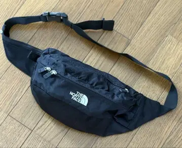 THE NORTH FACE 바디백 블랙