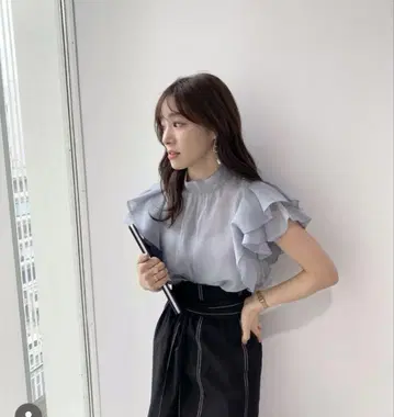 COCODEAL 오간자 프릴 블라우스