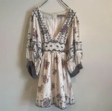 free people 꽃무늬 자수 탑