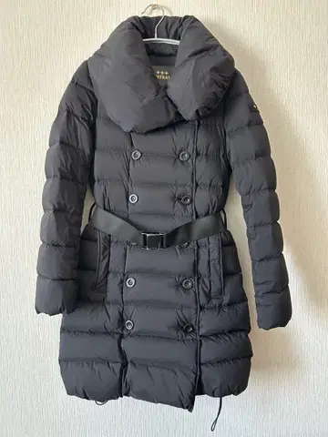 TATRAS 블랙 다운 자켓 벨트 포함