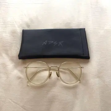 A.D.S.R. 클리어 라운드 안경
