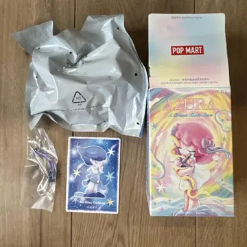 POP MART AZURA Ice Blue Galaxy 피규어 미개봉