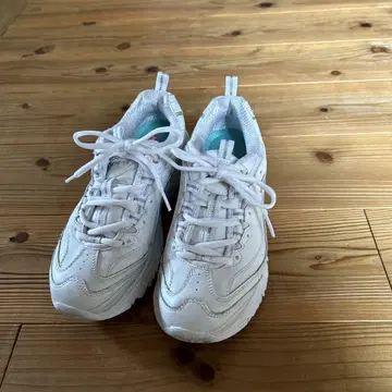 스케쳐스 Air Cooled Memory Foam 스니커즈