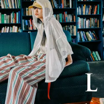이번 시즌 신상 새상품 니코앤드 메쉬 루즈 후드티 화이트 L 사이즈