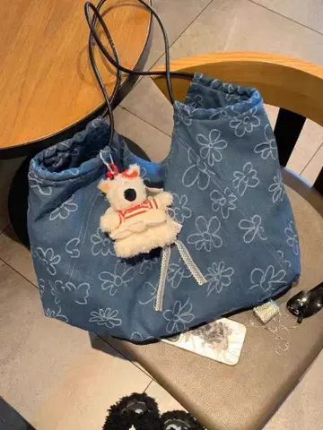 꽃무늬 데님 숄더백