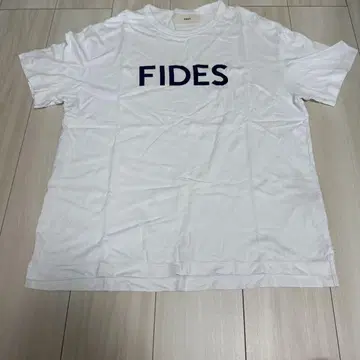 FIDES 화이트 티셔츠