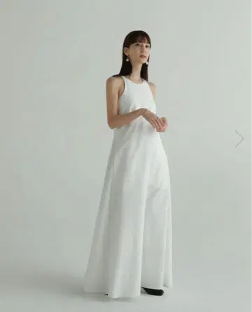 louren american sleeve flare dress 화이트