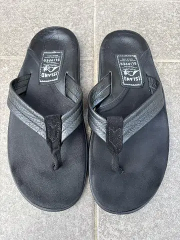 아일랜드 슬리퍼 블랙 중고
