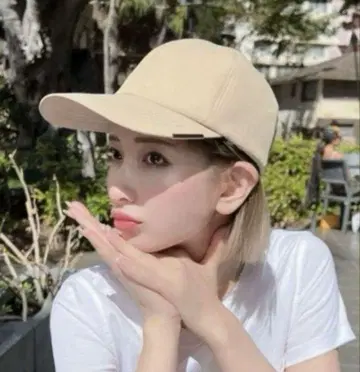 오노 시오리 씨 시이짱 차광 캡 베이지 골드 금장 장식 넥 가드 포함