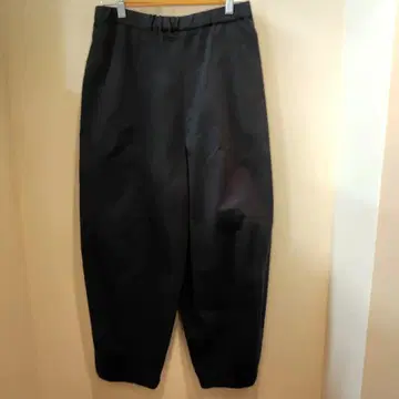 카구레 코튼 볼륨 팬츠 블랙