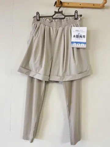 새상품 수륙 양용 레깅스 포함 숏 팬츠 베이지 새상품급