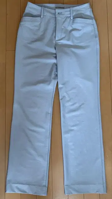 클리어 블루 슬랙스