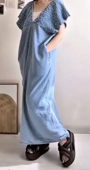 새상품 데님 셔링 원피스 M 색스 블루 카스타네풍 시마무라